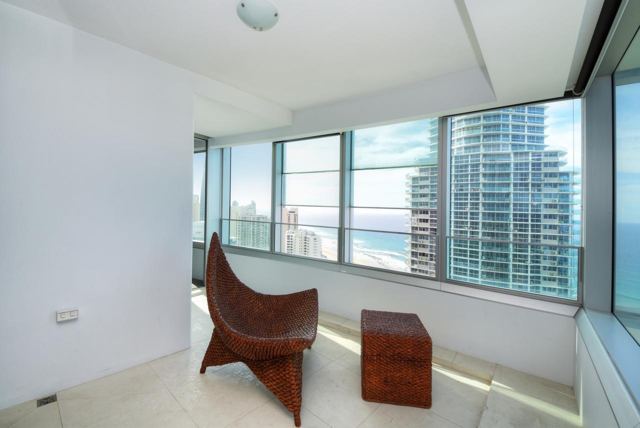 Private Apartment With Ocean Views At Q1 Resort Gold Coast Exteriér fotografie